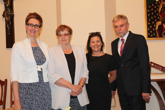 Od lewej: dr hab. prof. UJD Izabela Krasiejko, dr Jonna Staręga-Piasek, dr Katarzyna Delikowska, Bogdan Knapik.